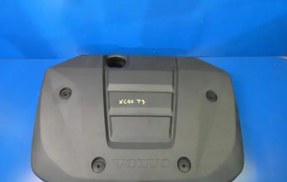 Volvo XC40 Engine cover (trim) 32252369