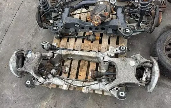 BMW 5 E60 E61 Rear axle beam 