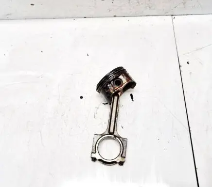 Mazda 5 Piston with connecting rod