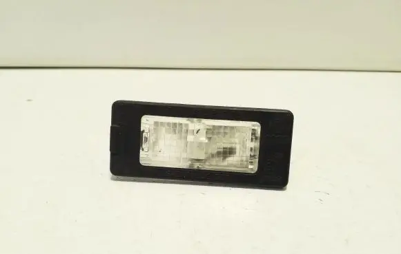 Volkswagen Golf Plus Number plate light 5N0943021