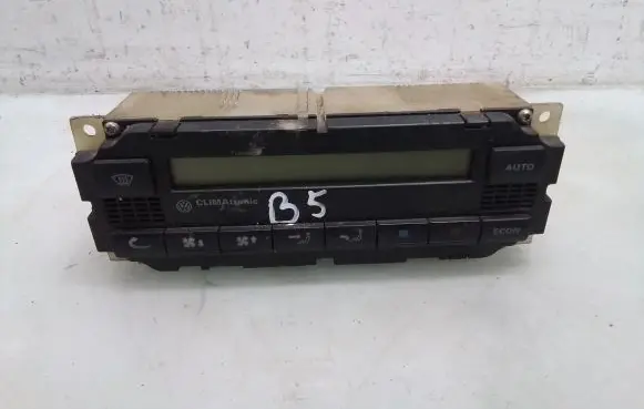 Volkswagen PASSAT B5 Climate control unit