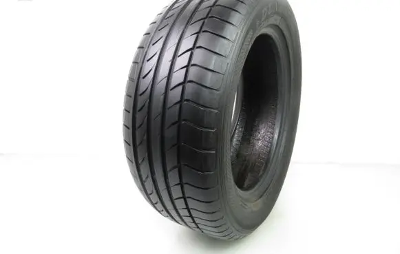 Volkswagen Golf V R16 summer tire 