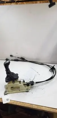 Volvo S60 Gear shifter/selector 4YTA086
