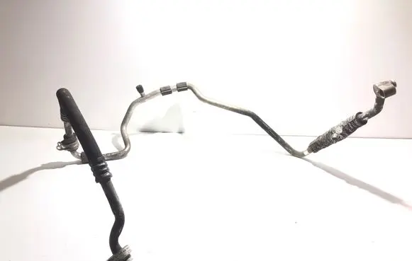 Volkswagen PASSAT B6 Air conditioning (A/C) pipe/hose 3C0820743BT