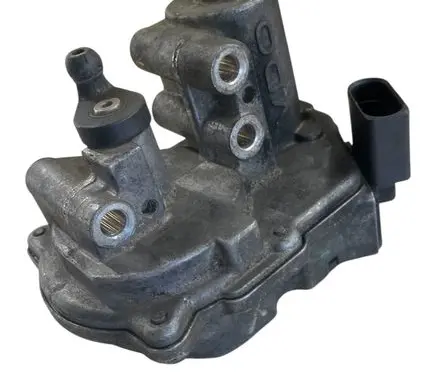 Audi A6 S6 C6 4F Intake manifold valve actuator/motor 059129086