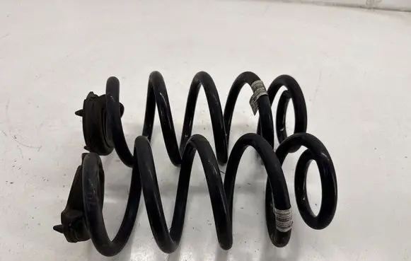 BMW X1 F48 F49 Rear coil spring 6872298 33536872298 3868604