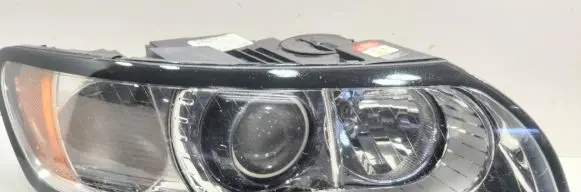 Volvo V50 Headlight/headlamp 30763030
