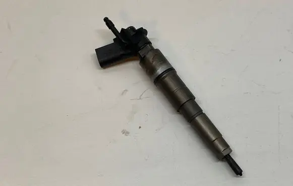 BMW 5 E60 E61 Fuel injector 0445115050