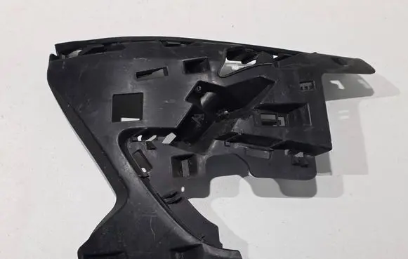 Volvo S60 Front bumper mounting bracket 31323426