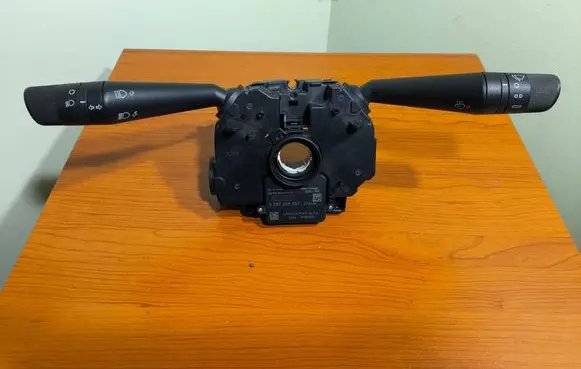 Iveco Daily 6th gen Indicator stalk 