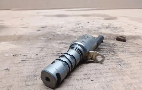 Skoda Fabia Mk3 (NJ) Camshaft vanos timing valve 