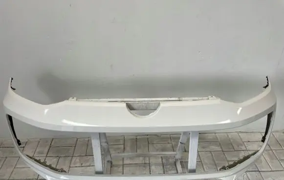 Volkswagen Up Front bumper 1S0807221F
