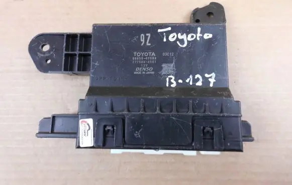 Toyota Prius (XW50) Other control units/modules 8865047580