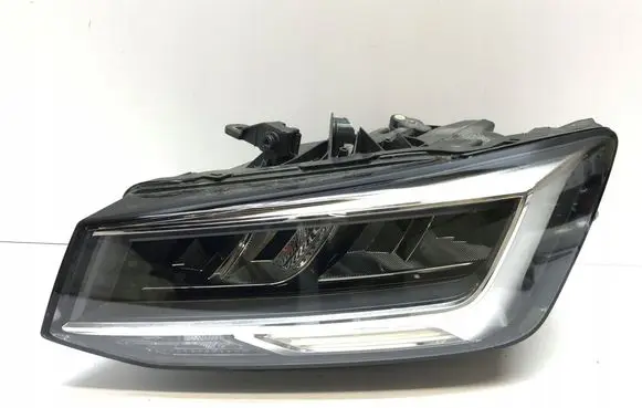 Audi Q2 - Headlight/headlamp