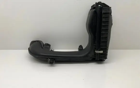 BMW X4 F26 Air filter box 8573761