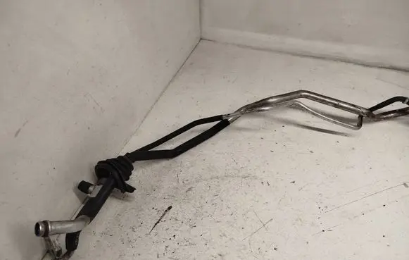 Audi A6 Allroad C5 Air conditioning (A/C) pipe/hose 2771000