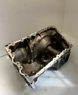 BMW X5 F15 Oil sump 7637608 7638341 N20B20A