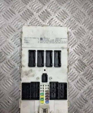 BMW 3 F30 F35 F31 Fuse module 9303546