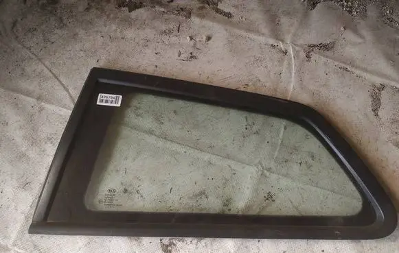 KIA Ceed Rear side window as2
