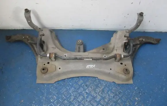 Renault Clio III Front subframe