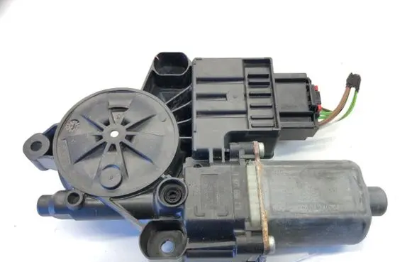 Volkswagen Transporter - Caravelle T6 Front door window regulator motor 0130822065