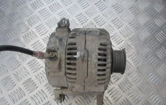 Ford Mondeo MK II Generator/alternator 93BB10300AE 93BB-10300-AE