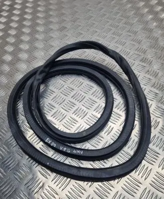 Seat Exeo (3R) Rear door rubber seal (on body) 8E9833721G