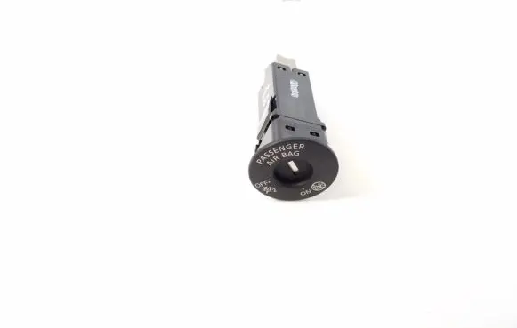 Passenger airbag on/off switch