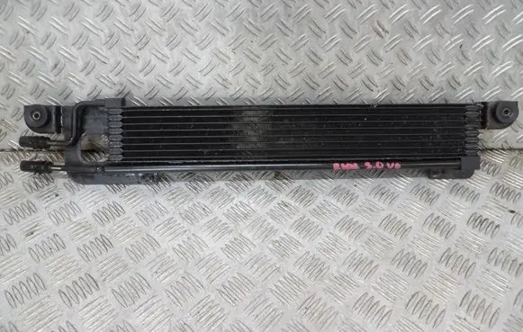 Ford Maverick Engine oil radiator 