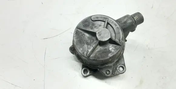 Audi A6 S6 C5 4B Vacuum pump 72218501
