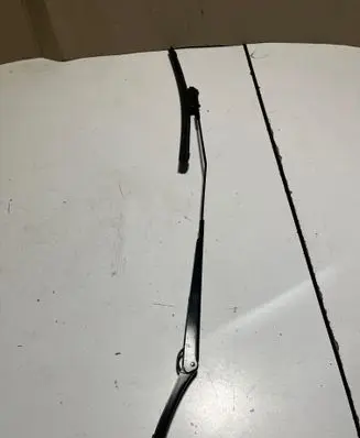 Volkswagen Taos Windshield/front glass wiper blade 2GJ955409