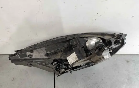 Tesla Model Y Headlight/headlamp 151495220e