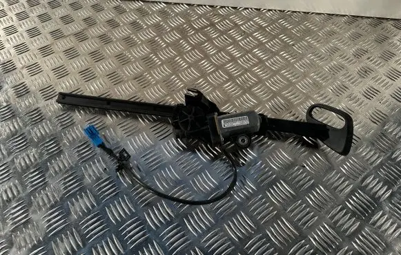 Mercedes-Benz E W238 Seat belt adjustment motor A2058600282
