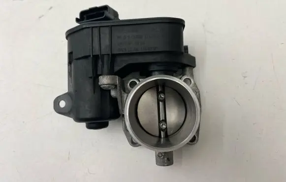 Peugeot 5008 Throttle body valve 9801942080