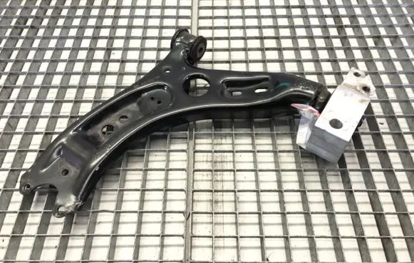 Volkswagen PASSAT B7 Front control arm 