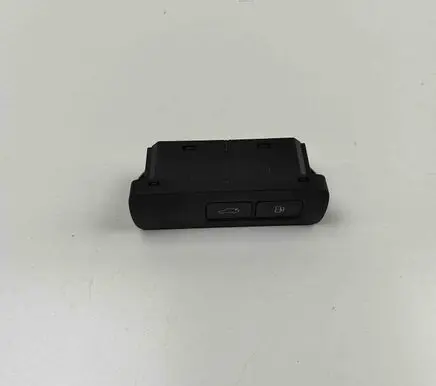 Volvo XC60 Fuel cap release pull handle 32350329