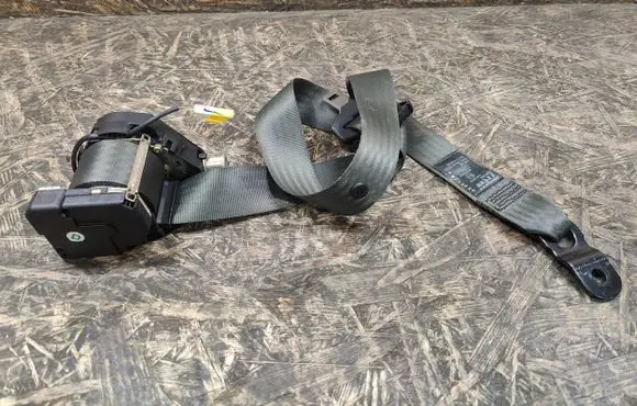 Maserati Quattroporte Front seatbelt 33035988B