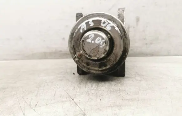 Audi A3 S3 8P EGR valve 038129637D
