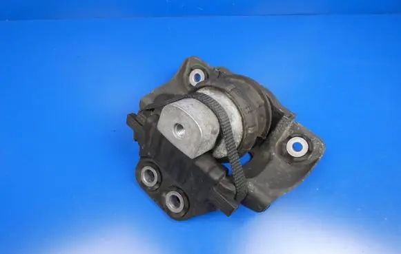 Volvo XC90 Engine mount vacuum valve 