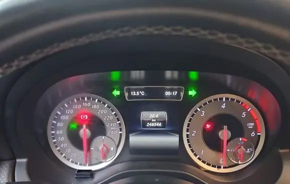 Mercedes-Benz A W176 Speedometer (instrument cluster) 0263700338 IMPRK1519413
