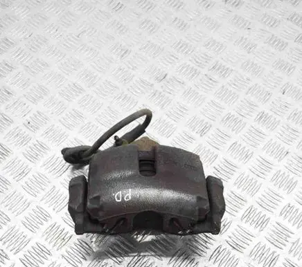 Skoda Superb B6 (3T) Front brake caliper