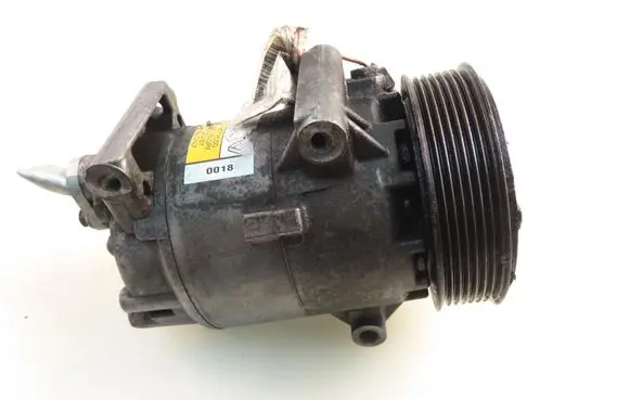 Renault Megane II Air conditioning (A/C) compressor (pump)
