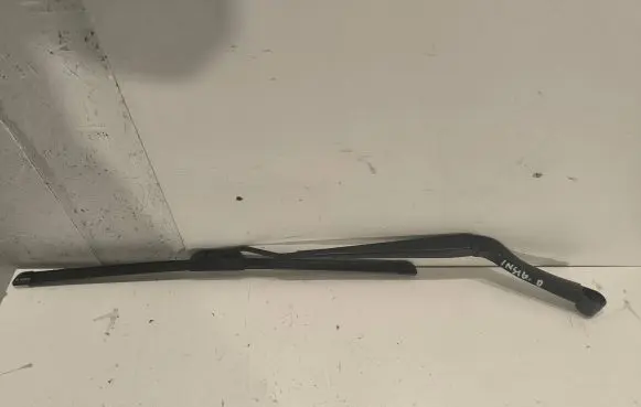 Opel Insignia A Front wiper blade arm 13227398
