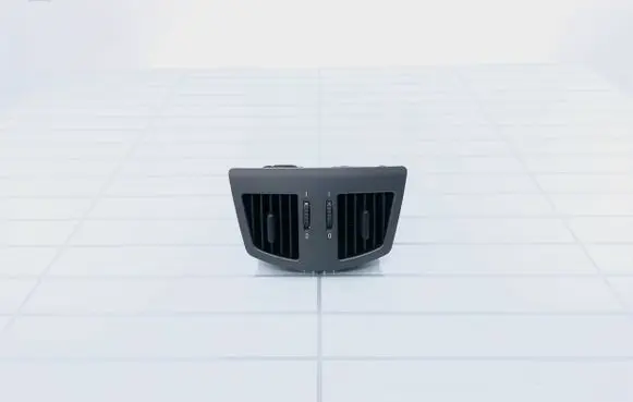 Rear air vent grill