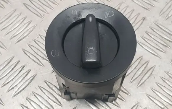 Volkswagen PASSAT B5 Light switch 1C0941531