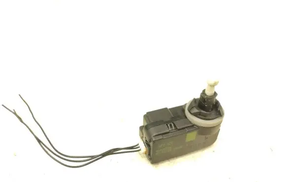 Mercedes-Benz Sprinter W907 W910 Headlight level adjustment motor 92002726