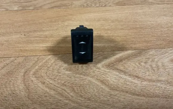 Ford Focus Electric window control switch 03163203 9114529