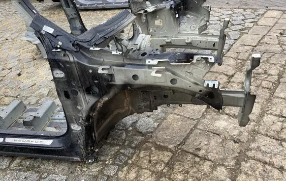 Peugeot 3008 III Front quarter panel PK21136