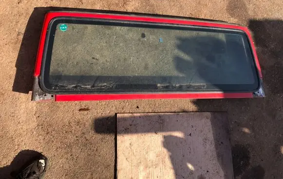 Jeep Wrangler Front windscreen/windshield window 