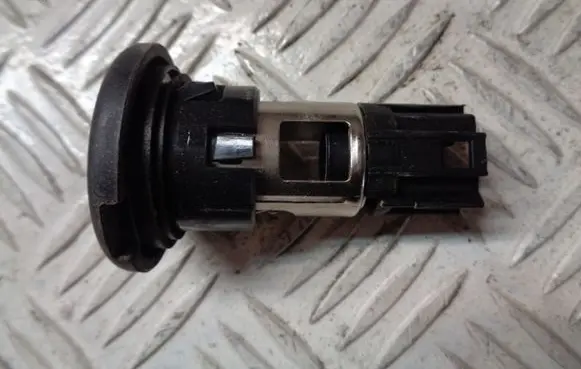 Opel Meriva B 12 V Socket (front) 